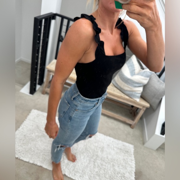 Elodie black ruffle strap ribbed bodysuit casual summer vacation business M - Picture 5 of 11